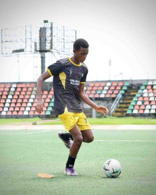 HARRY CHRISTOPHER AKPARIKA